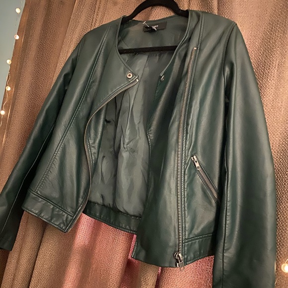 ꧁Green Leather Jacket꧂ - Picture 1 of 2